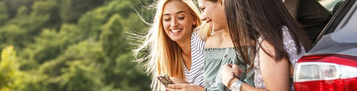 ofertas alquiler coches día mundial de internet